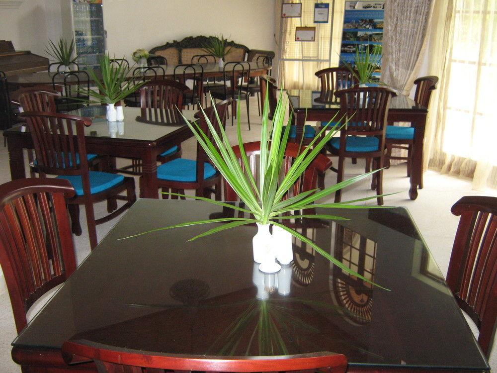 Zen Rooms Modern City Inn Negombo Buitenkant foto