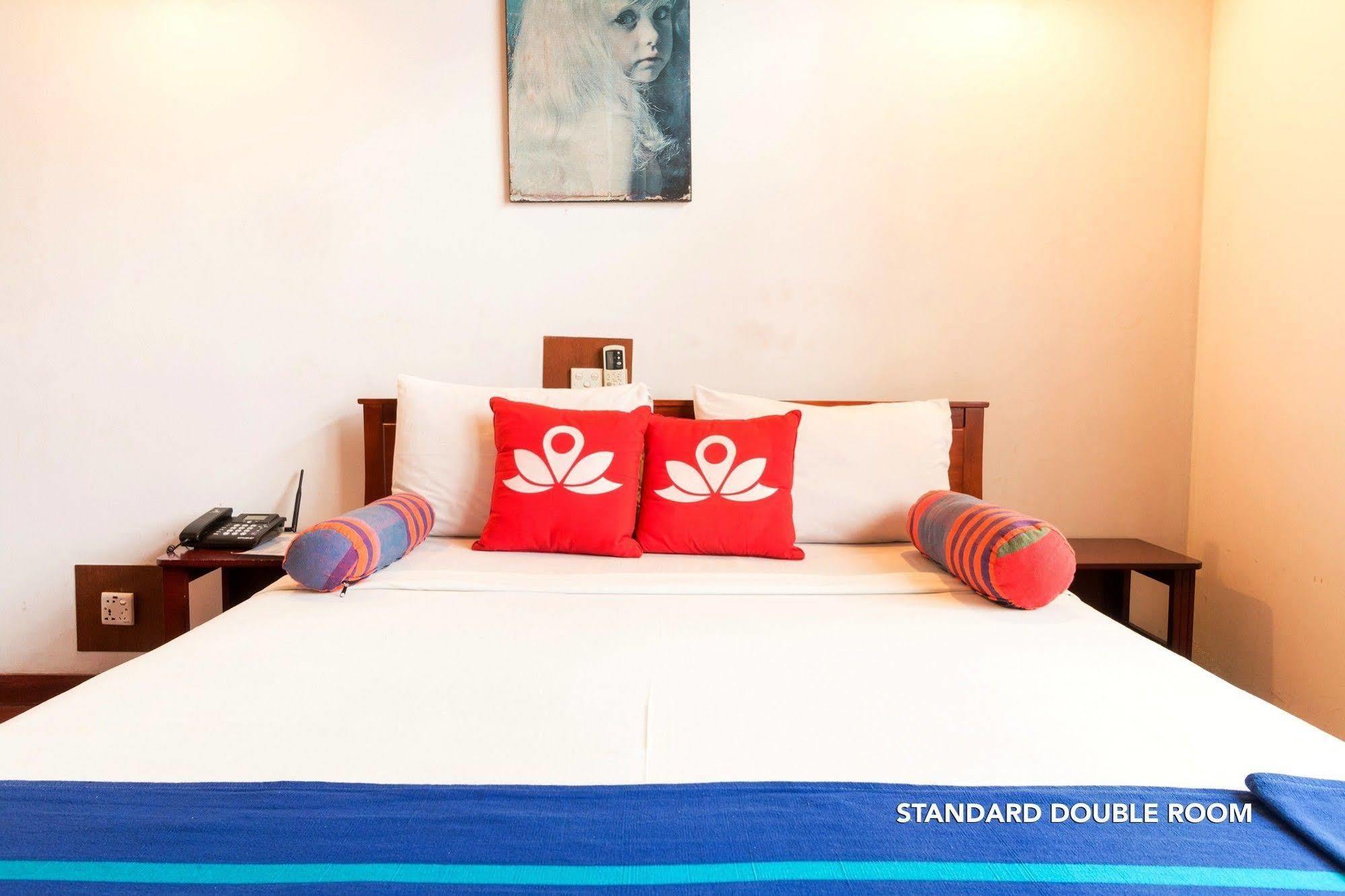 Zen Rooms Modern City Inn Negombo Buitenkant foto