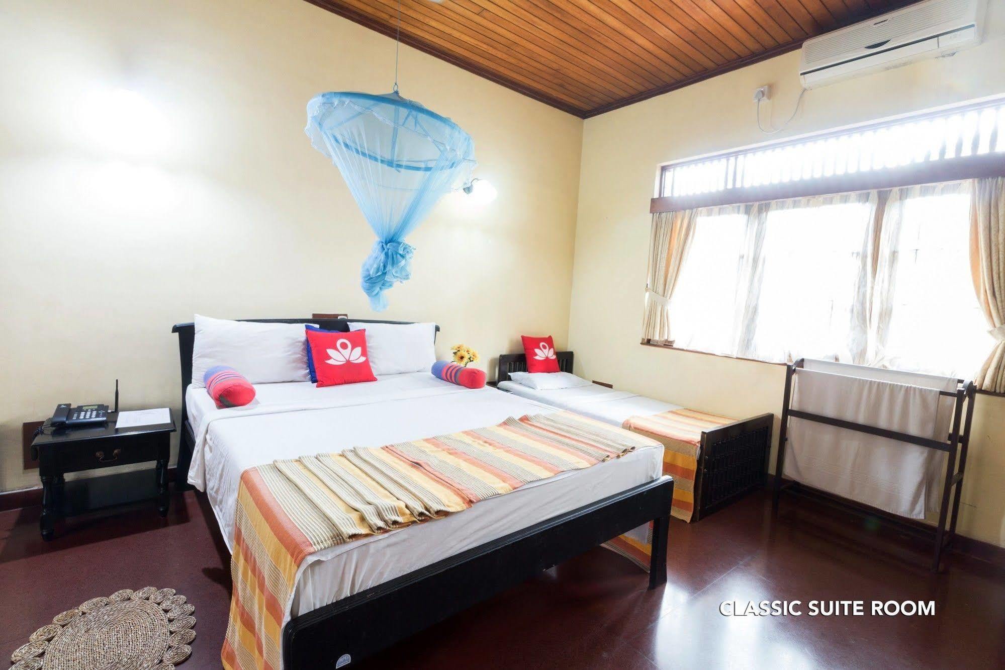 Zen Rooms Modern City Inn Negombo Buitenkant foto