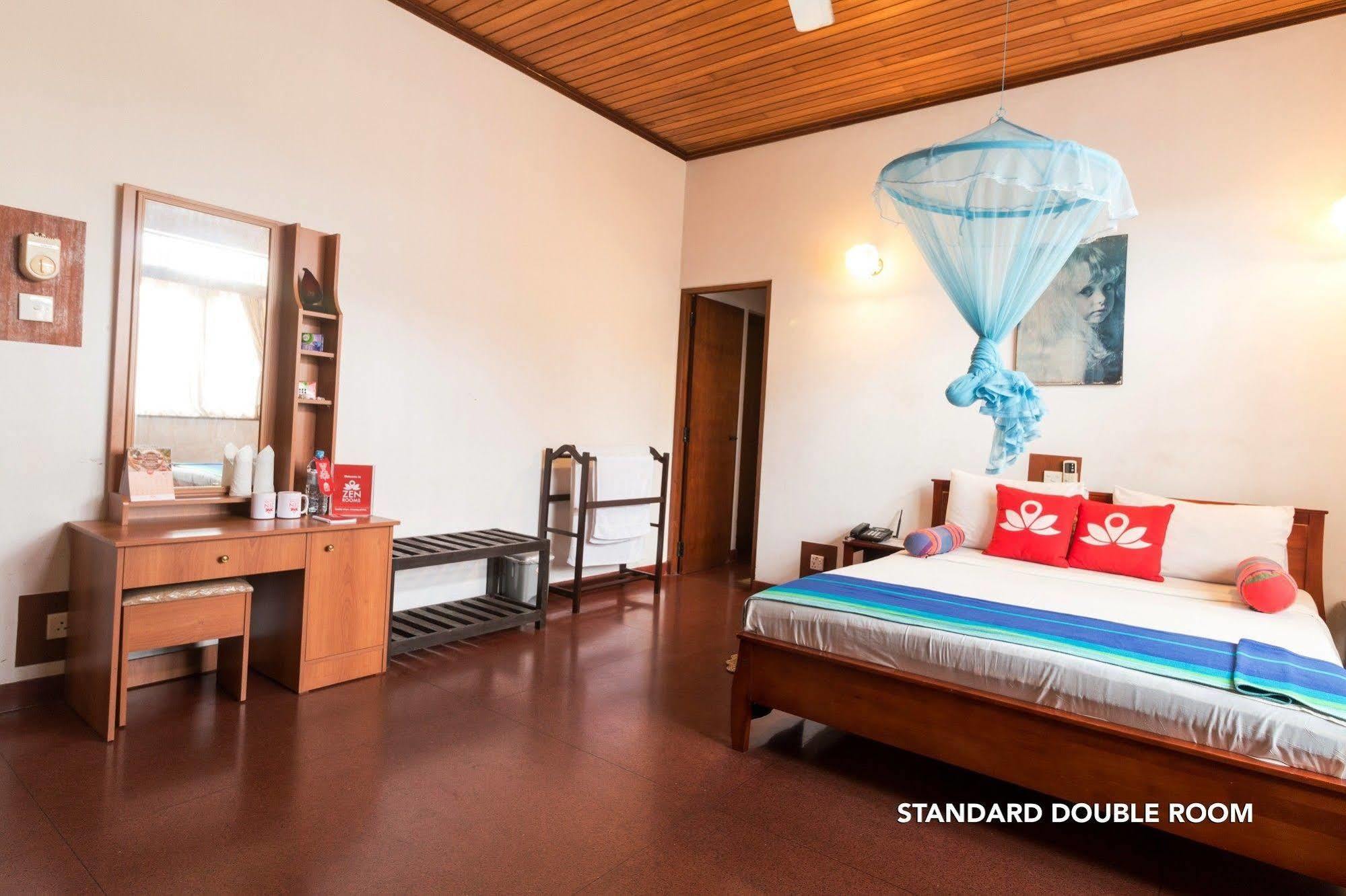 Zen Rooms Modern City Inn Negombo Buitenkant foto