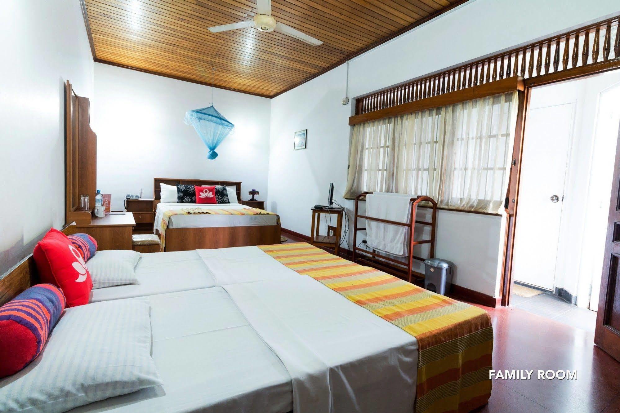 Zen Rooms Modern City Inn Negombo Buitenkant foto